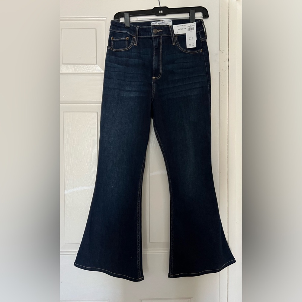 Hollister Curvy High-Rise Vintage Flare Jeans **SHORT**